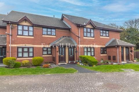 Flat - All Hallows Road, Blackpool FY2
