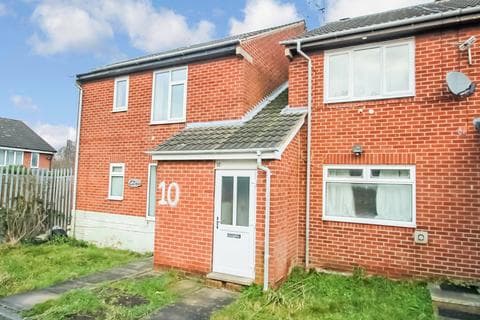 Flat - Exeter Drive, Leeds, West Yorkshire, LS10