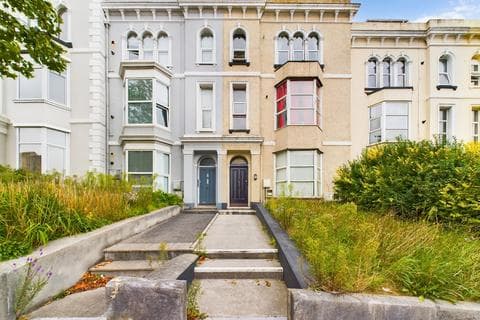 Ground floor maisonette - Woodland Terrace, Plymouth PL4