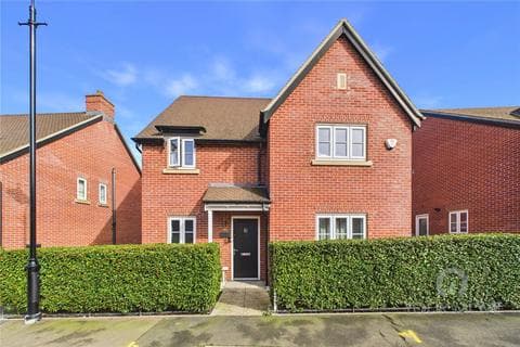 Detached house - Clover Lane, Northampton NN4