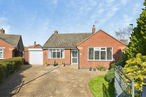Bungalow - Petersham Drive, Alvaston, Derby, Derbyshire, DE24