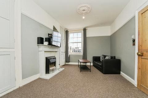 Flat - Grosvenor Street, Cheltenham, Gloucestershire, GL52