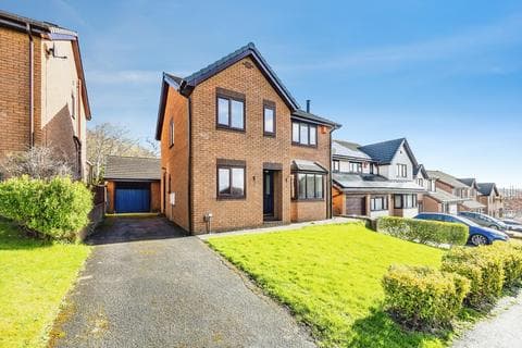 Detached house - Redwood Drive, Woodland Glade, Bradley, West Yorkshire HD2