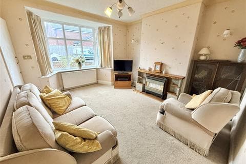 Semi-detached house - Moss House Road, Blackpool, Lancashire, FY4