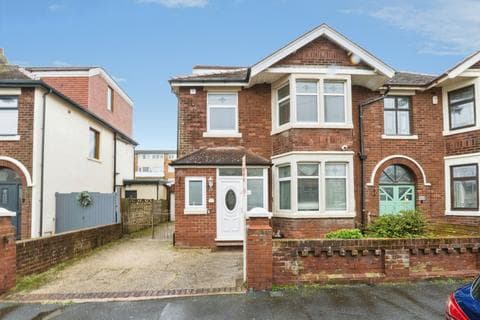 Semi-detached house - Holmfield Road, Bispham, Blackpool, Lancashire, FY2