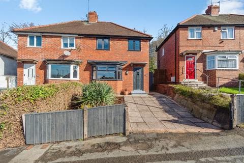 Semi-detached house - Hawksford Crescent, Wolverhampton, West Midlands, WV10