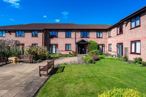 Apartment - Oulton Court, Grappenhall WA4
