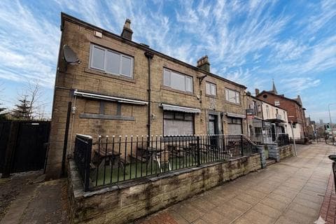 Apartment - Lee Lane, Horwich, Bolton, BL6