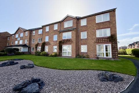 Apartment - Homefylde House, Whitegate Drive, Blackpool FY3