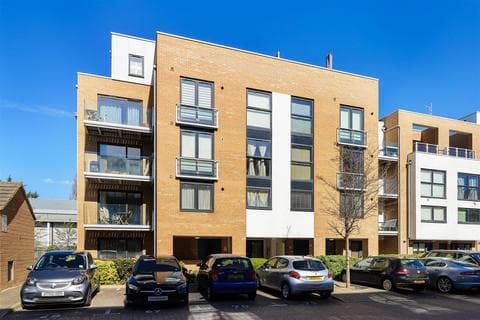 Flat - Cromwell Road, Cambridge CB1