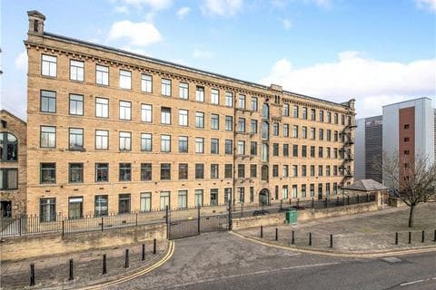 Apartment - Salts Mill Road, Shipley, West Yorkshire, BD17