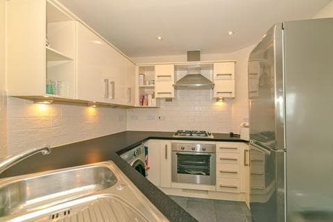 Flat - Dunthorne Way, Grange Farm, MK8