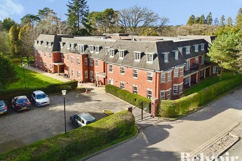 Apartment -  Castlecroft Road, Wolverhampton WV3