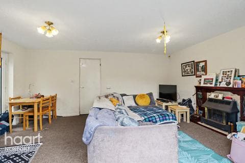 Apartment - Kirby Lane, Newport
