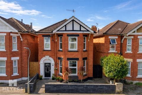 Detached house - St. Marys Road, Bournemouth, BH1 4