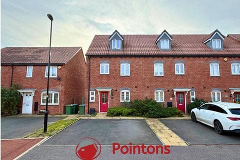 End of terrace house - Cockcroft Avenue, Wyken, Coventry