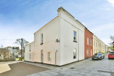 Maisonette - Adelaide Street, Stonehouse, Plymouth