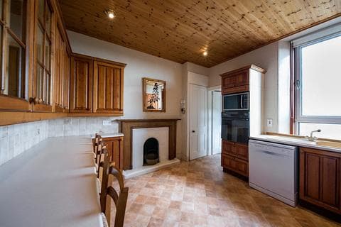 Maisonette - Richmondhill Place, Aberdeen, AB15