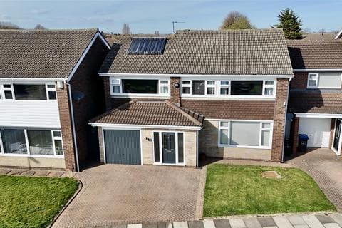 Detached house - Hall Drive, Middlesbrough