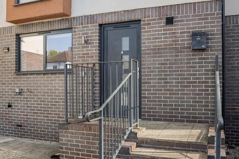 Semi-detached house - Arle Avenue, Cheltenham, Gloucestershire, GL51 8LE