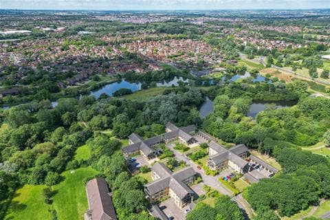 Apartment - Woodward Place, Milton Keynes MK8