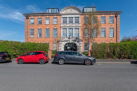 Flat - Northwick Avenue, Worcester WR3