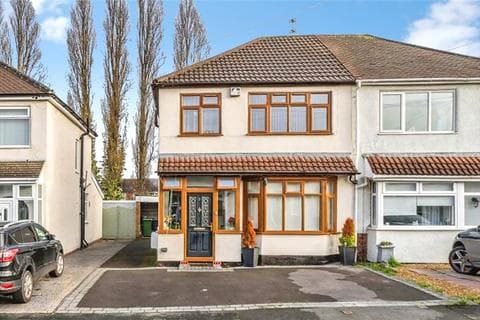 Semi-detached house - New Road, Wednesfield, Wolverhampton, West Midlands, WV10