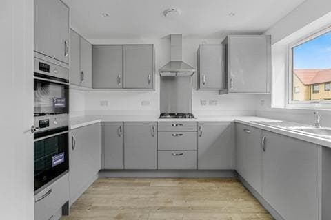 Semi-detached house - Whitehouse Gardens, Milton Keynes MK8
