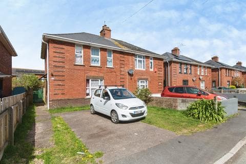 Semi-detached house - Tennyson Avenue, Exeter