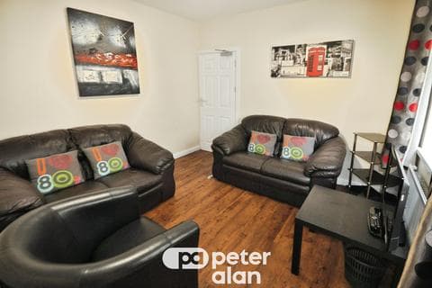 House share - Wern Fawr Road, SWANSEA, SA1