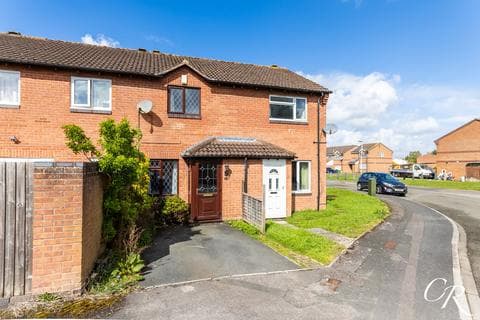 Terraced house - Willowbrook Drive, Cheltenham GL51