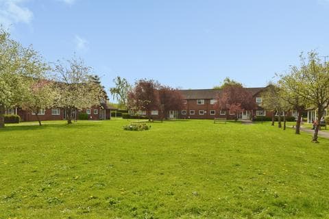 Ground floor flat - Ruskin Court, Newport Pagnell