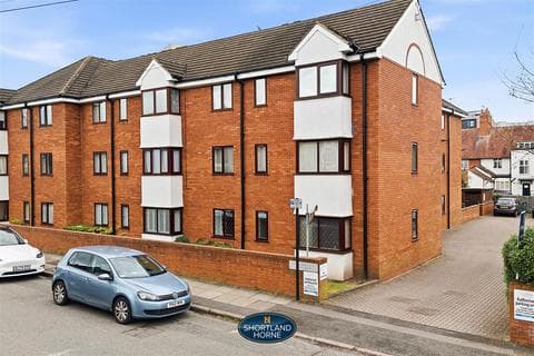 Flat - Stoney Road, Coventry CV1