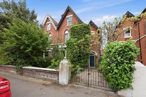 Semi-detached house - St. Davids Road, Southsea