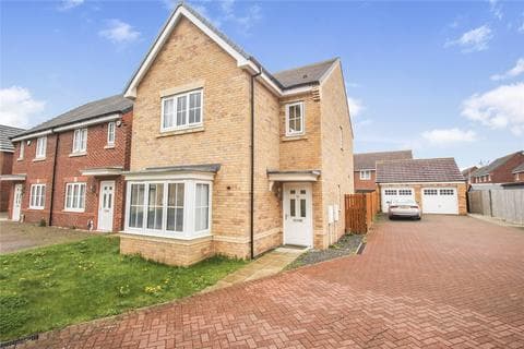 Detached house - Gold Court, Clairville Grange