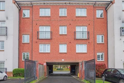 Flat - Monks Place, Warrington WA2