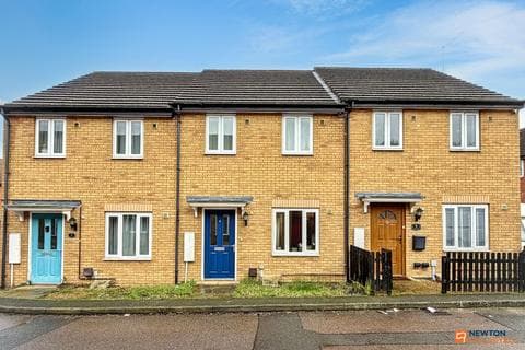 Terraced house - Brickenden Road, Gunthorpe, Peterborough, PE4