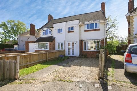 Semi-detached house - Luddington Road, Peterborough