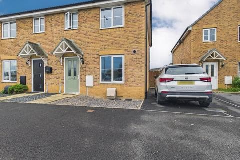 Semi-detached house - Heol Tredwr, Bridgend CF31