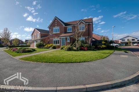 Detached house - Redwood Boulevard, Blackpool, Lancashire
