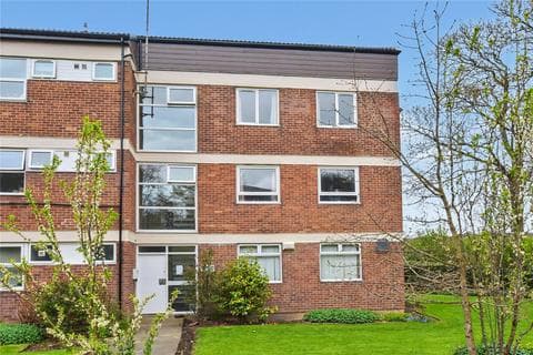 Apartment - Foxhill Court, Leeds, West Yorkshire