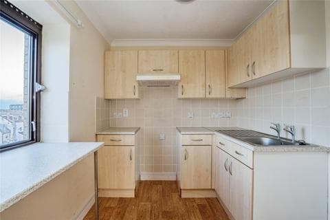 Flat - Clarence Parade, Southsea, Hampshire, PO5