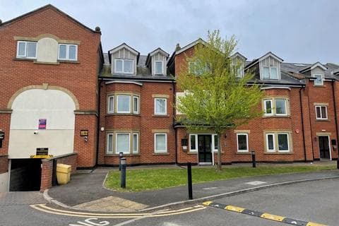 Ground floor flat - Cambridge Square, MIDDLESBROUGH