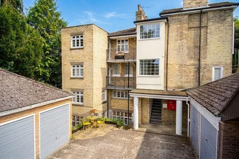 Flat - Albermarle House, Newmarket Road, Norwich