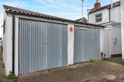End of terrace house - Park Street, Cheltenham, GL50