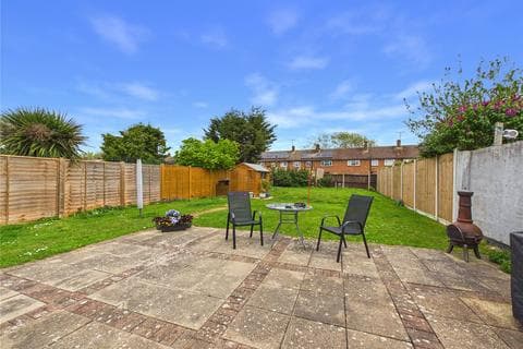 Semi-detached house - Gloucester Avenue, Colchester, Essex, CO2