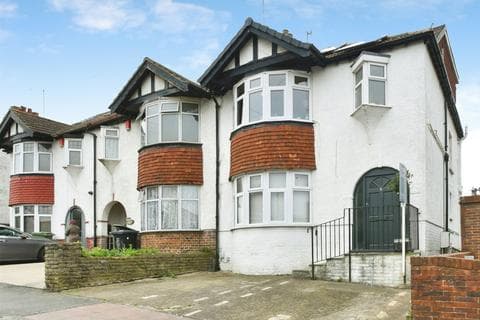 Flat - Marlow Road, BRIGHTON