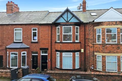 Terraced house - York YO30