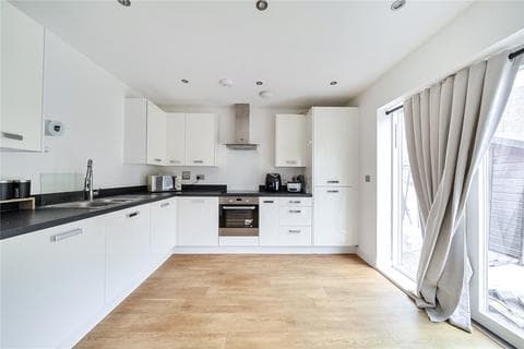 Semi-detached house - Knightly Avenue, Cambridge, Cambridgeshire
