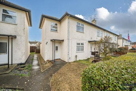 Maisonette - Addison Crescent, Addison Crescent SN2